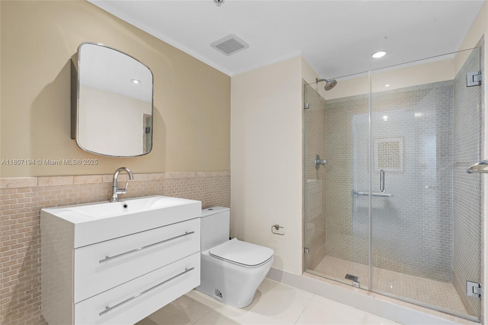 325 S Biscayne Blvd #3926, Miami FL 33131