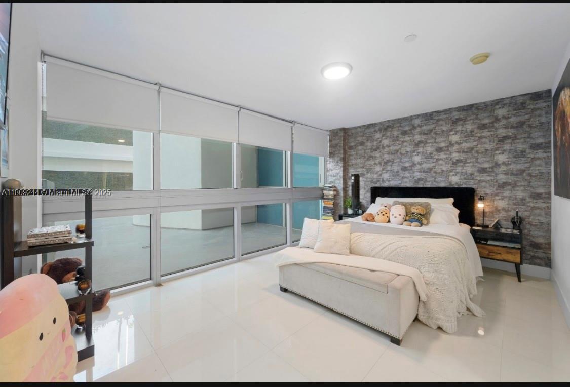 2950 NE 188th St #121, Aventura FL 33180