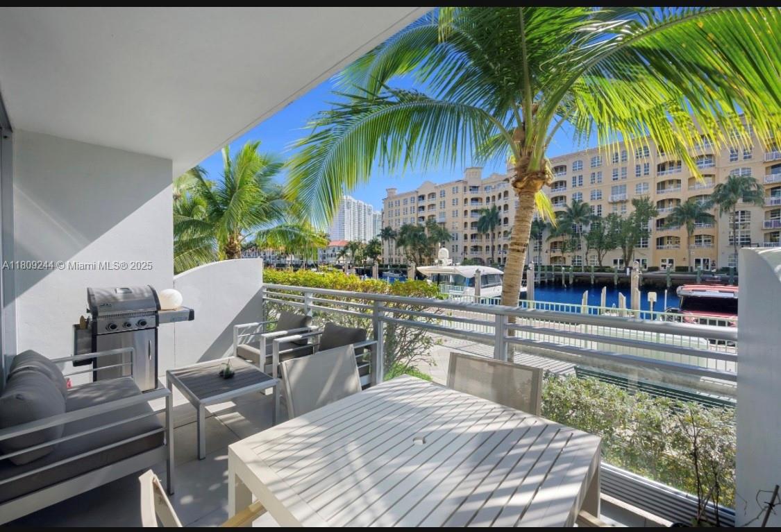 2950 NE 188th St #121, Aventura FL 33180
