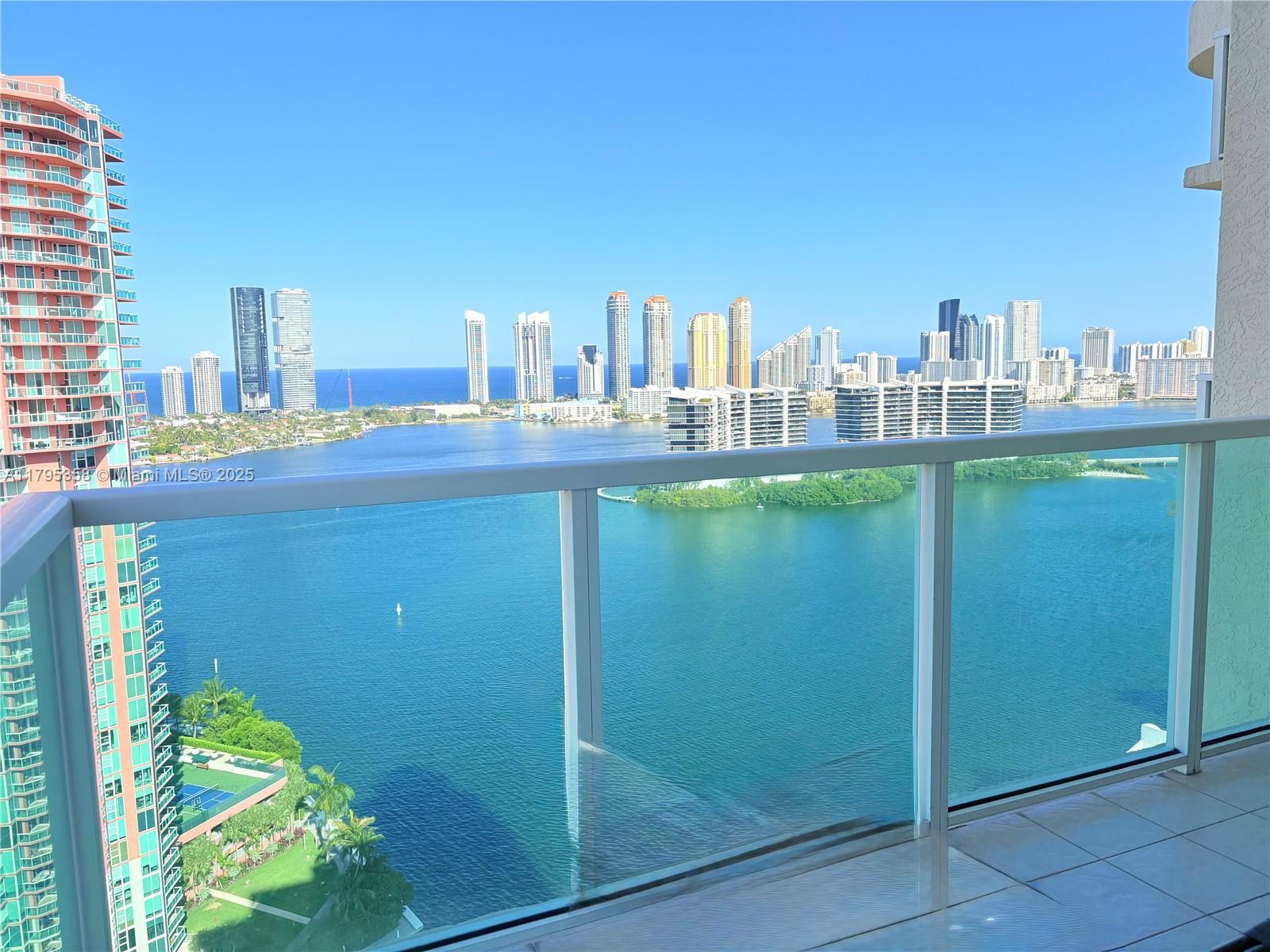 3330 NE 190th St #2710, Aventura FL 33180