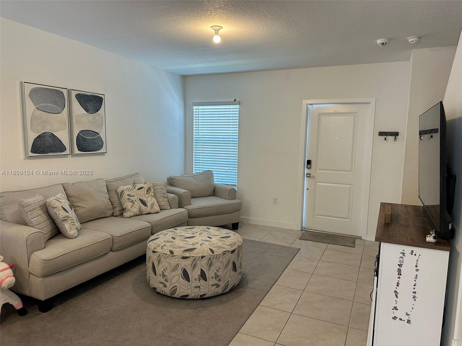 444 NE 5th Ln, Florida City, Florida image 7
