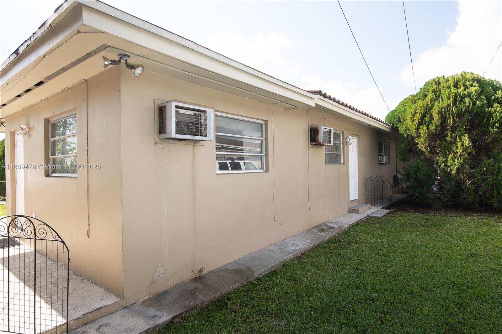 9301 SW 37th St, Miami, Florida image 35