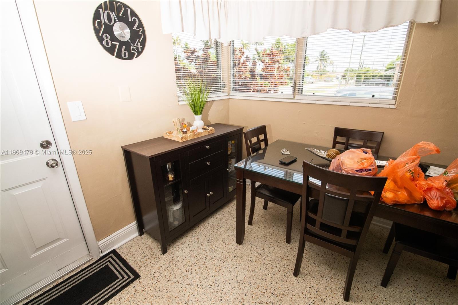 9301 SW 37th St, Miami, Florida image 4