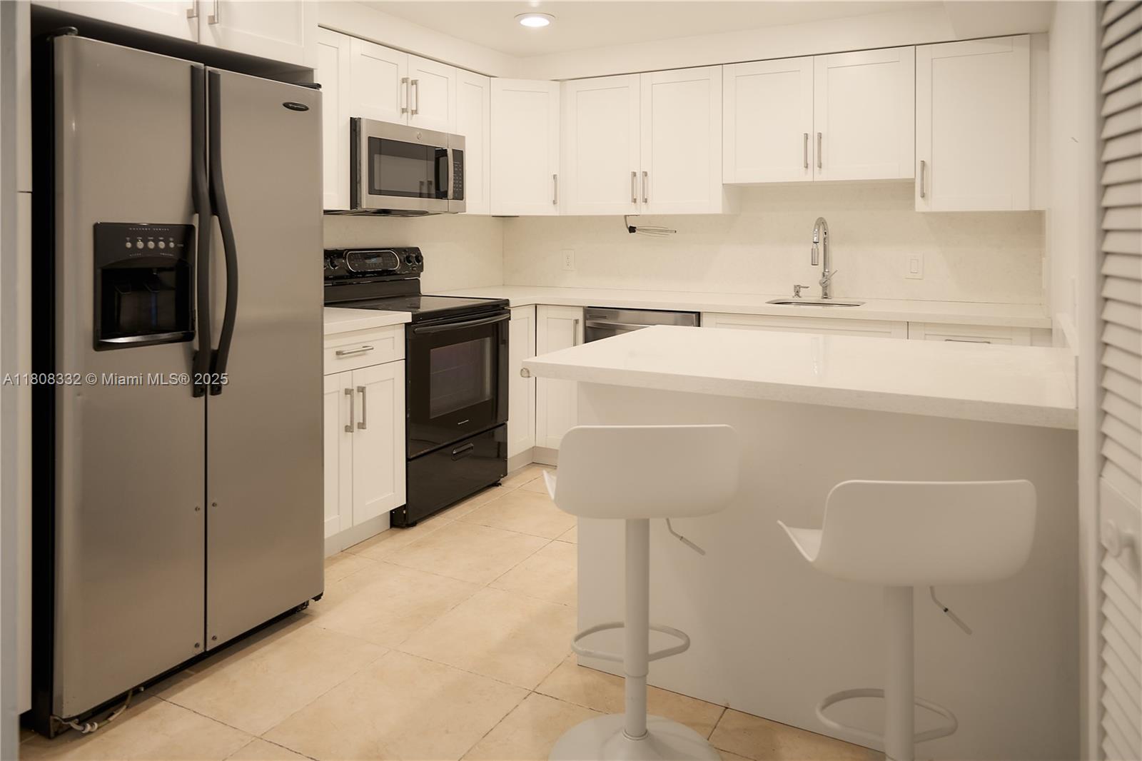 Bldg 5 Of Country Club Ap