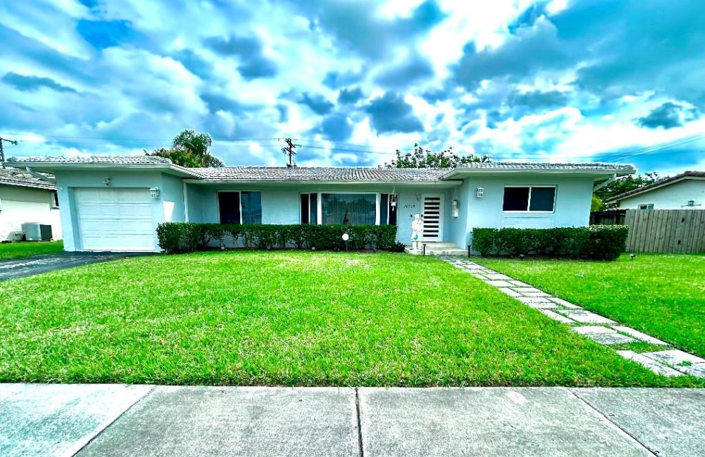 20515 Highland Lakes Blvd, Miami, Florida 33179