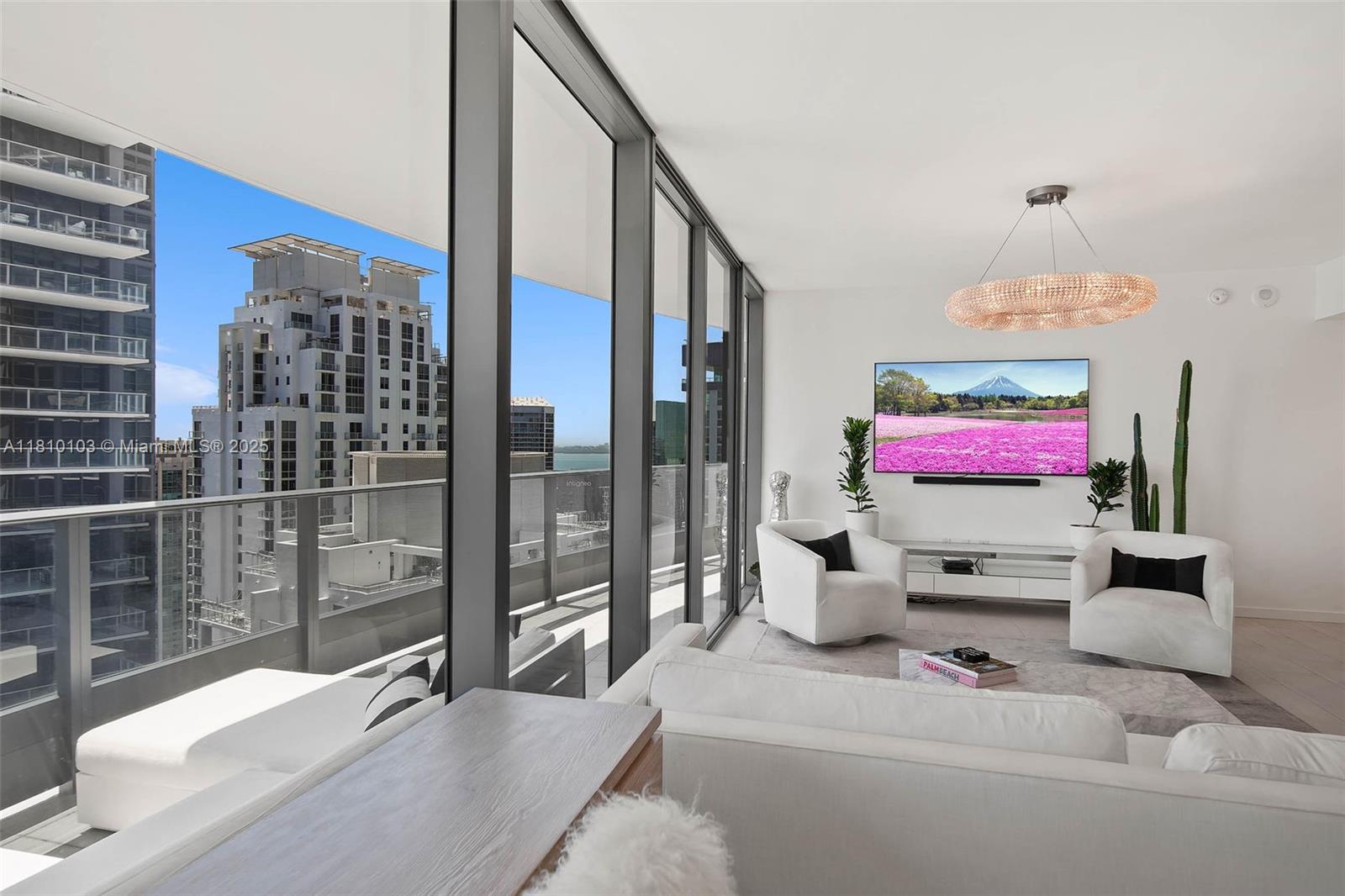 1000 Brickell Plz #4209, Miami FL 33131