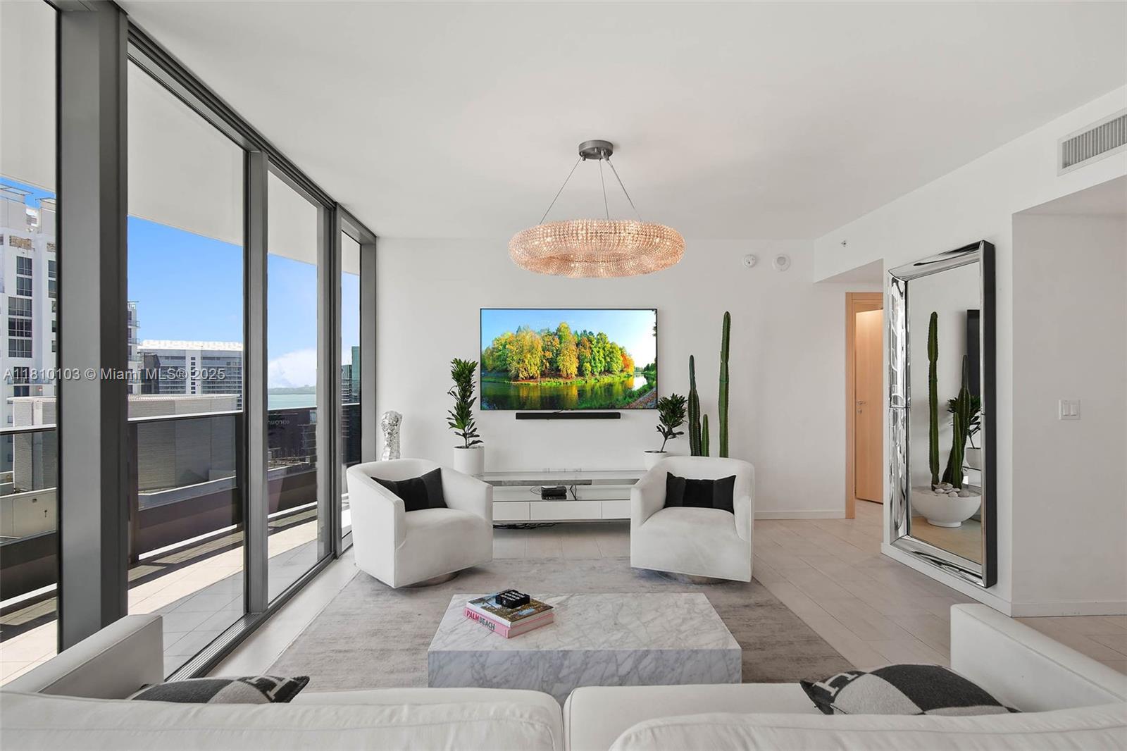 1000 Brickell Plz #4209, Miami FL 33131