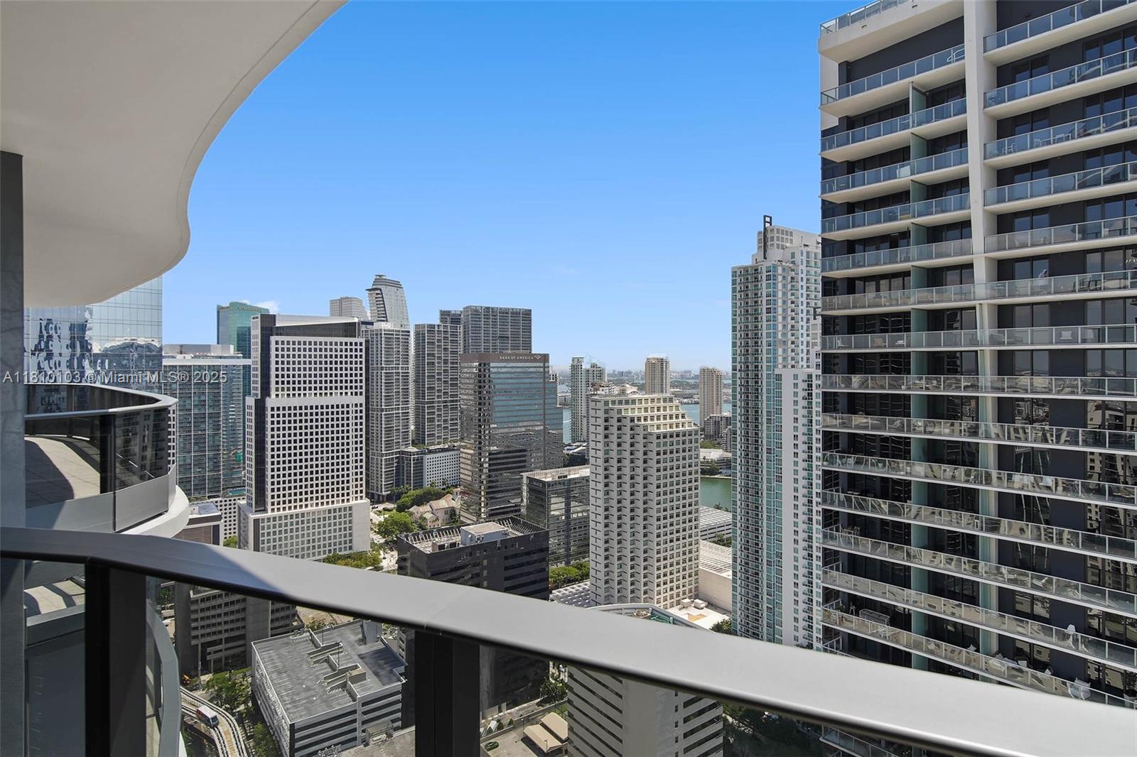 1000 Brickell Plz #4209, Miami FL 33131