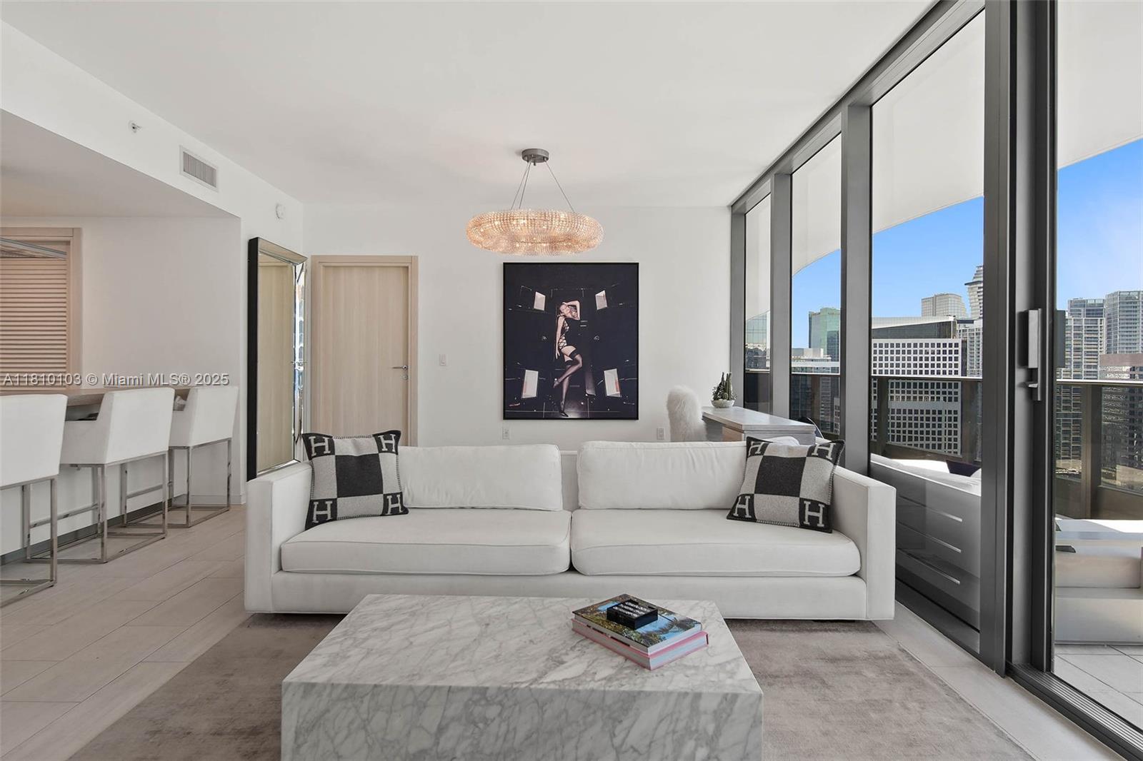 1000 Brickell Plz #4209, Miami FL 33131