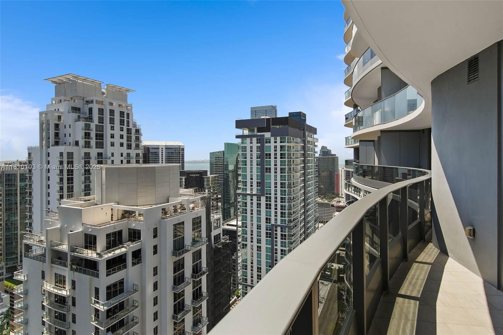 1000 Brickell Plz #4209, Miami FL 33131