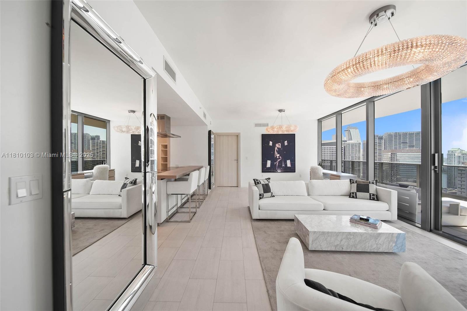 1000 Brickell Plz #4209, Miami FL 33131