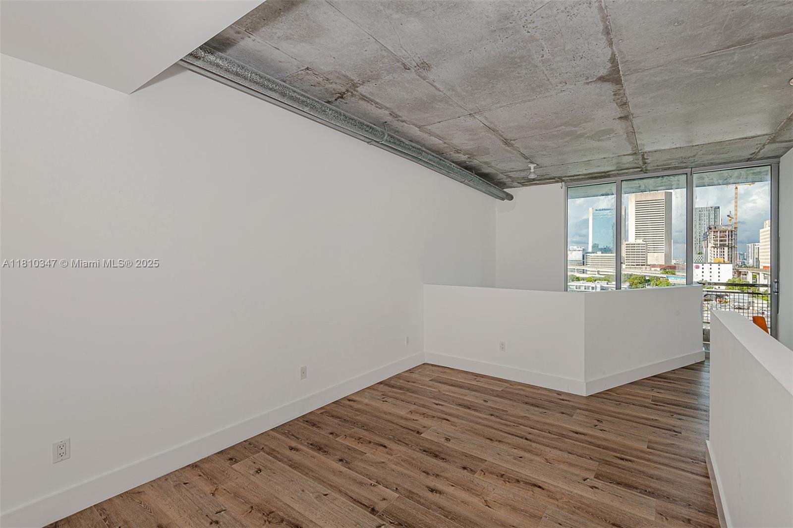 690 SW 1st Ct #1007, Miami FL 33130
