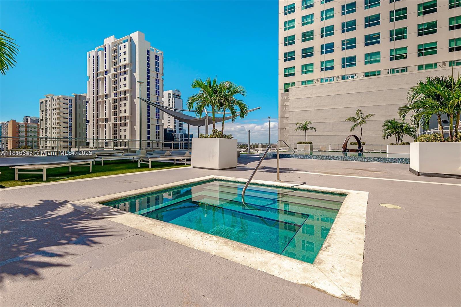 690 SW 1st Ct #1007, Miami FL 33130