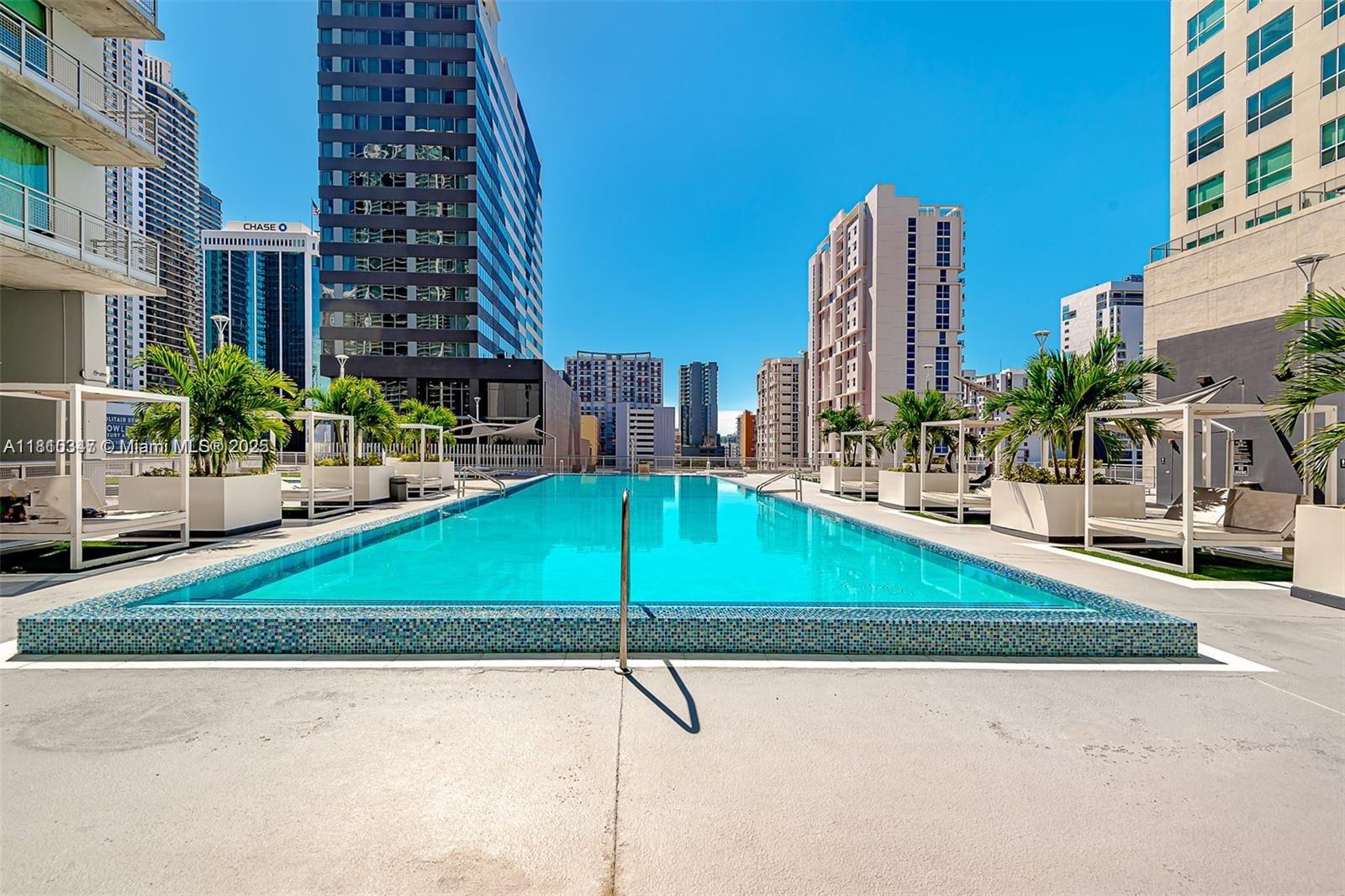 690 SW 1st Ct #1007, Miami FL 33130