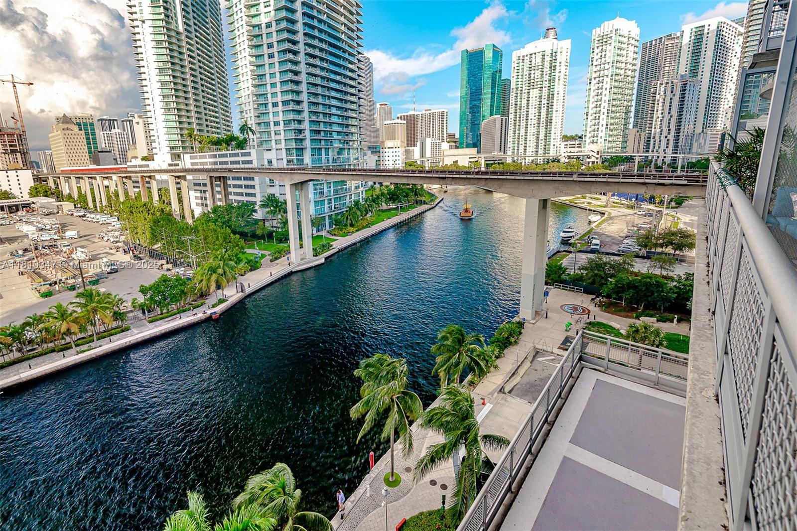 690 SW 1st Ct #1007, Miami FL 33130