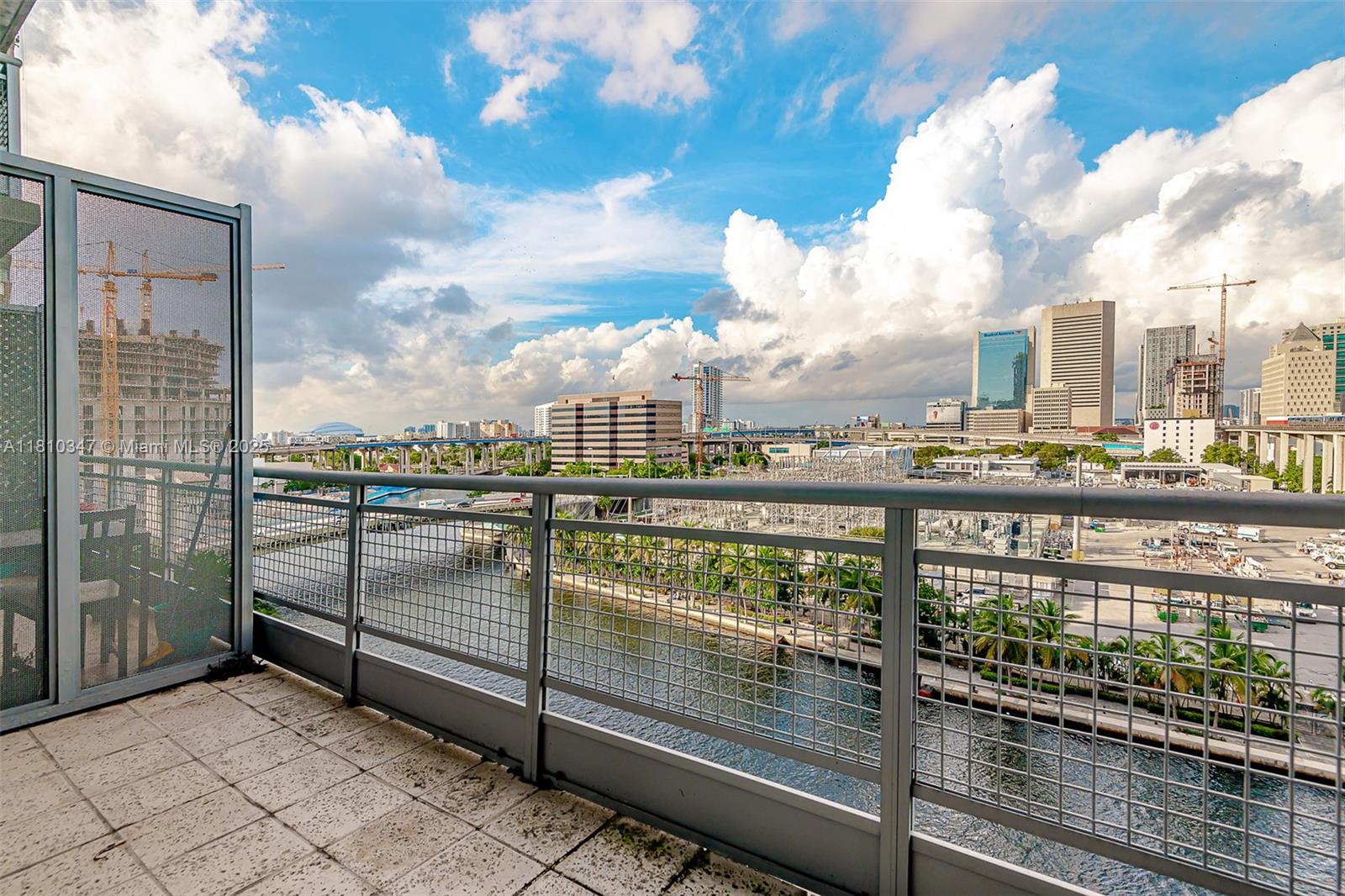 690 SW 1st Ct #1007, Miami FL 33130