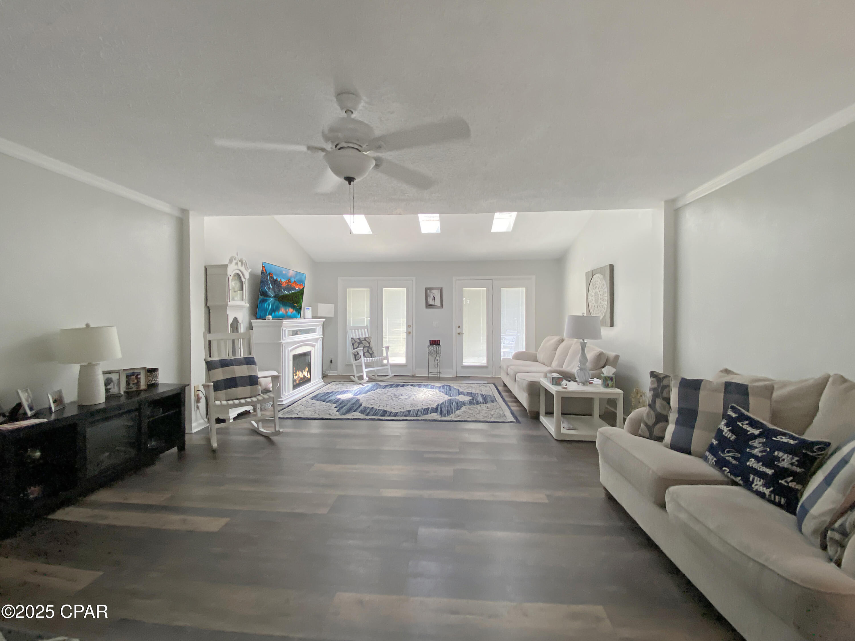 Image 11 For 1025 19th Street 2d