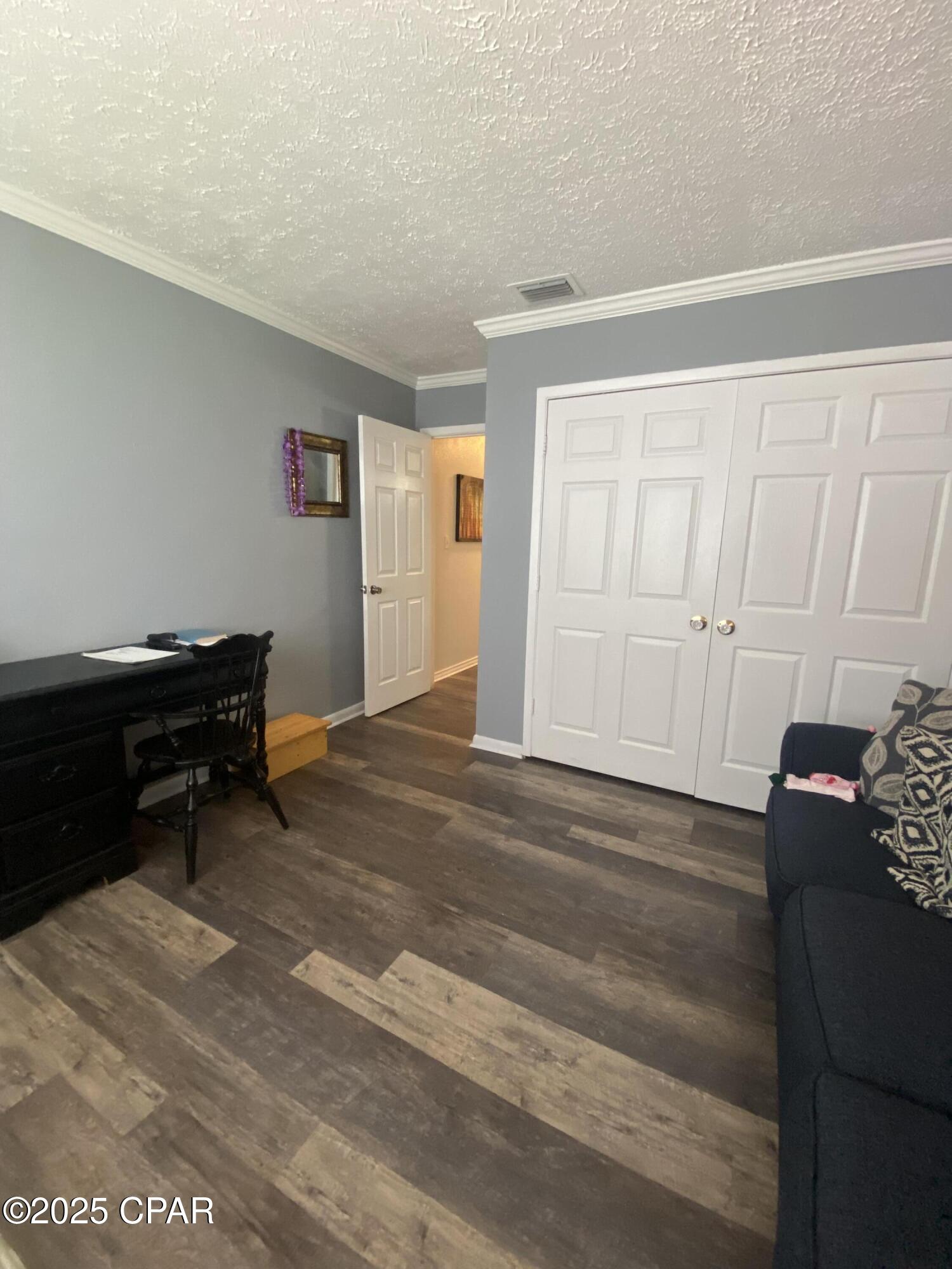 Image 23 For 1025 19th Street 2d
