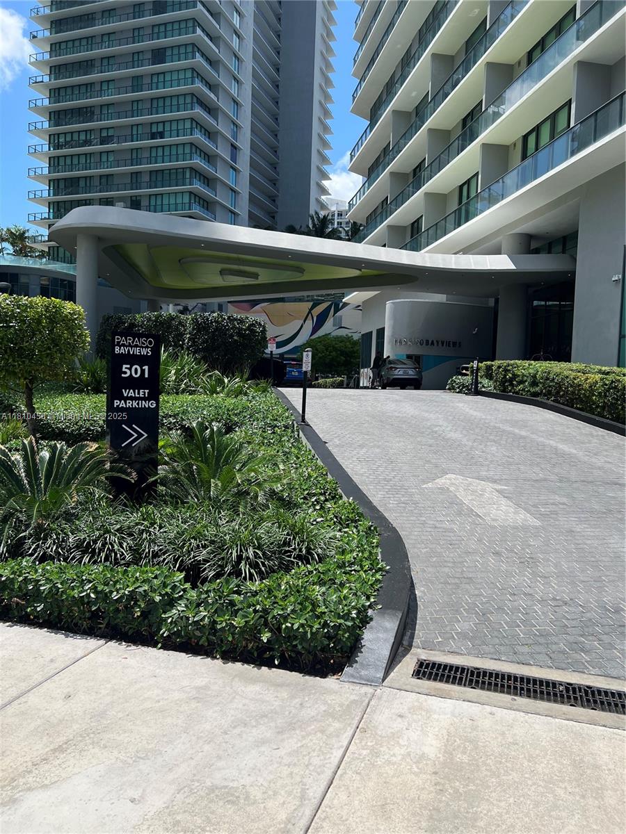 Apartamento à Venda em Miami, FL