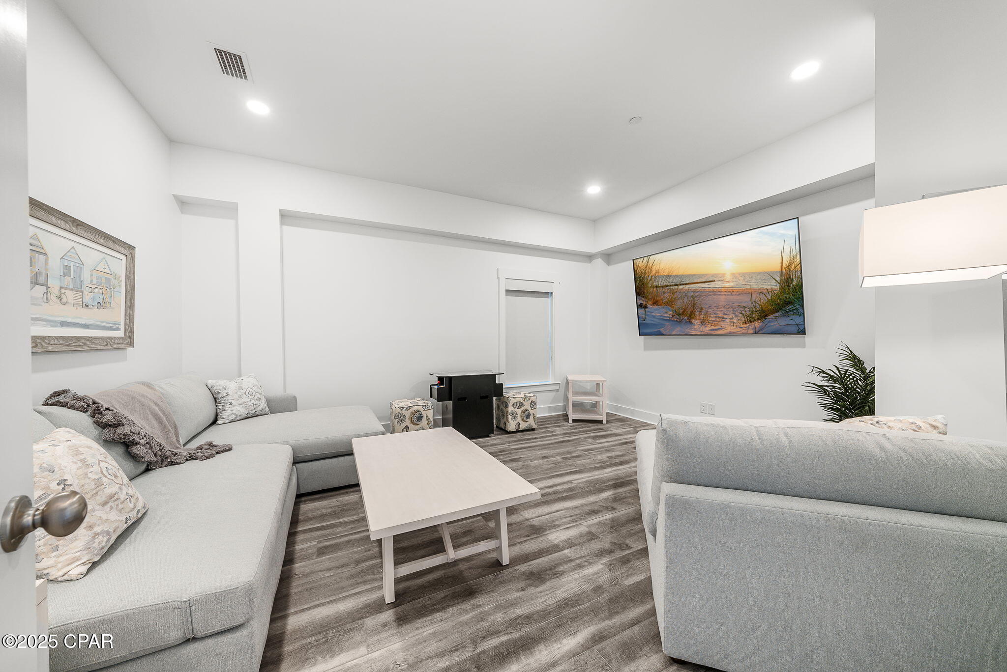 Image 6 For 8711 Surf Drive