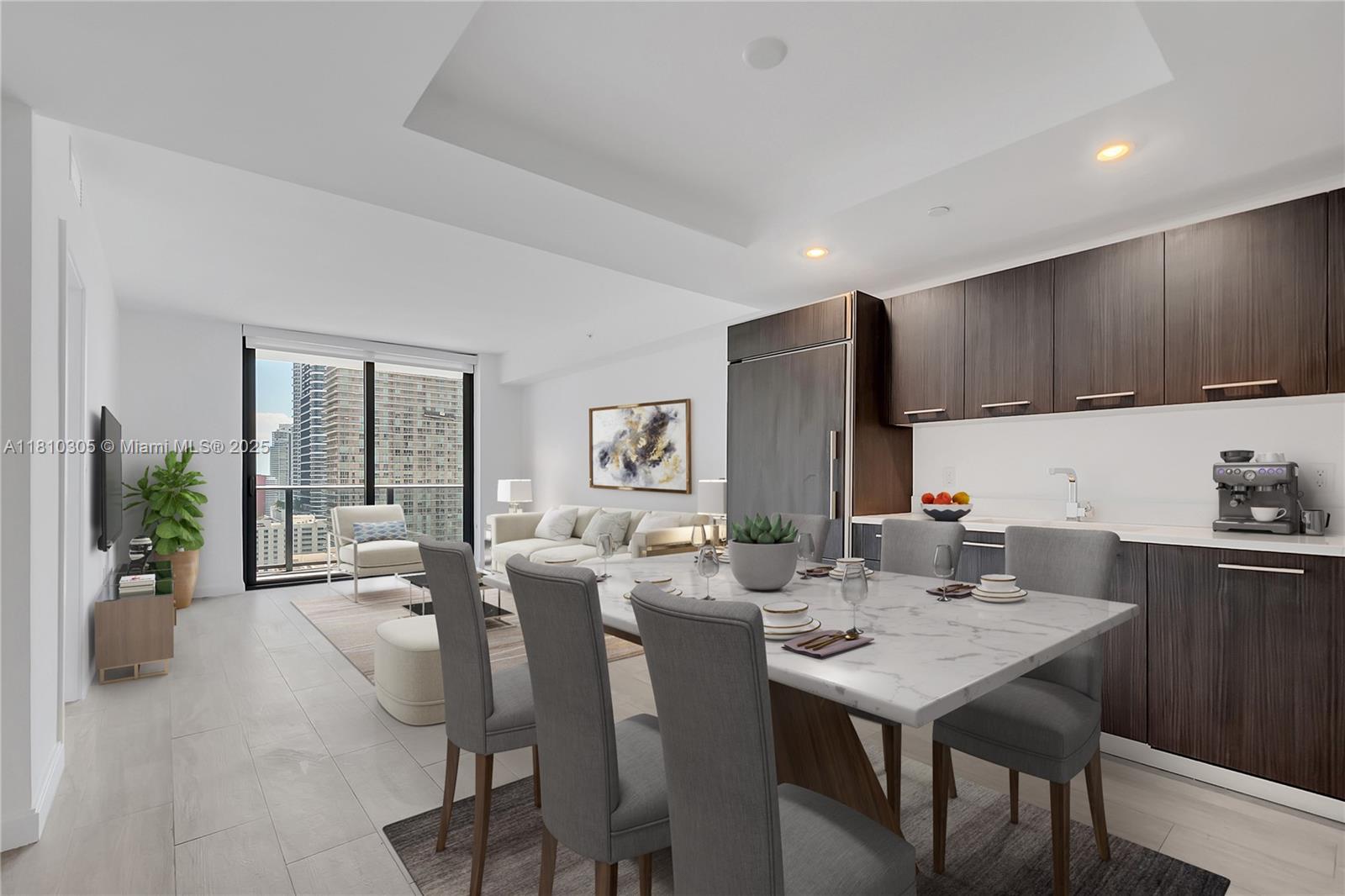 Condo for Sale in Miami, FL
