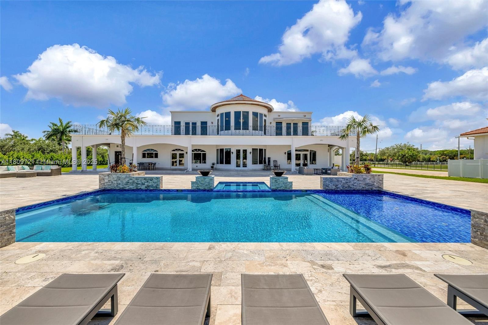 4610 SW 178th Ave, Southwest Ranches, Florida image 9