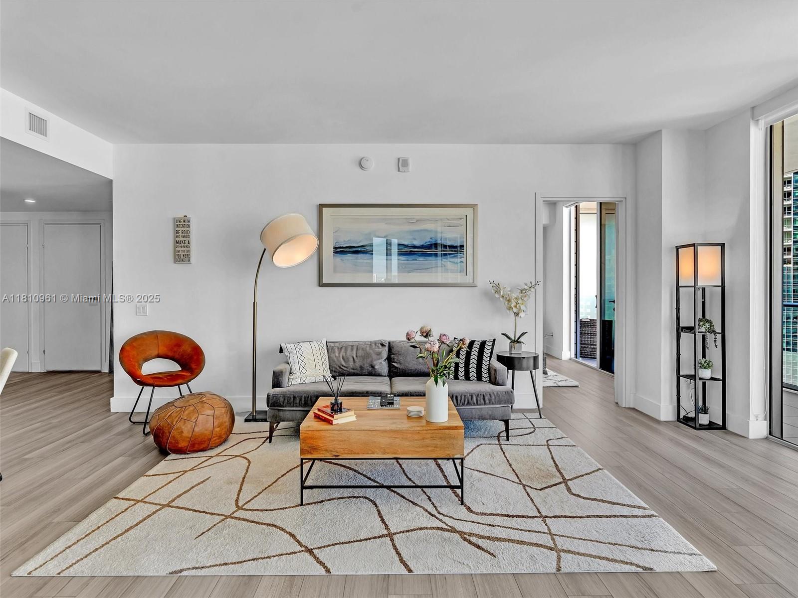 1300 Brickell Bay Dr #3207, Miami FL 33131