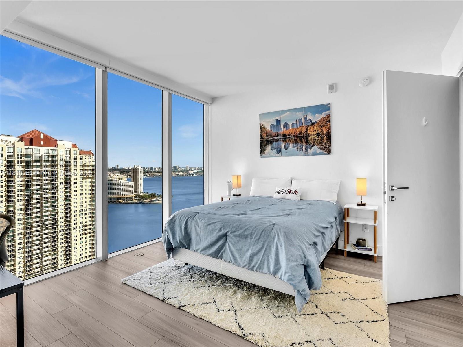 1300 Brickell Bay Dr #3207, Miami FL 33131
