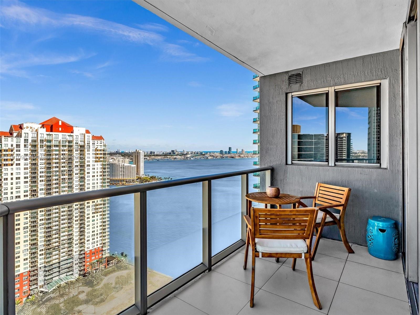 1300 Brickell Bay Dr #3207, Miami FL 33131
