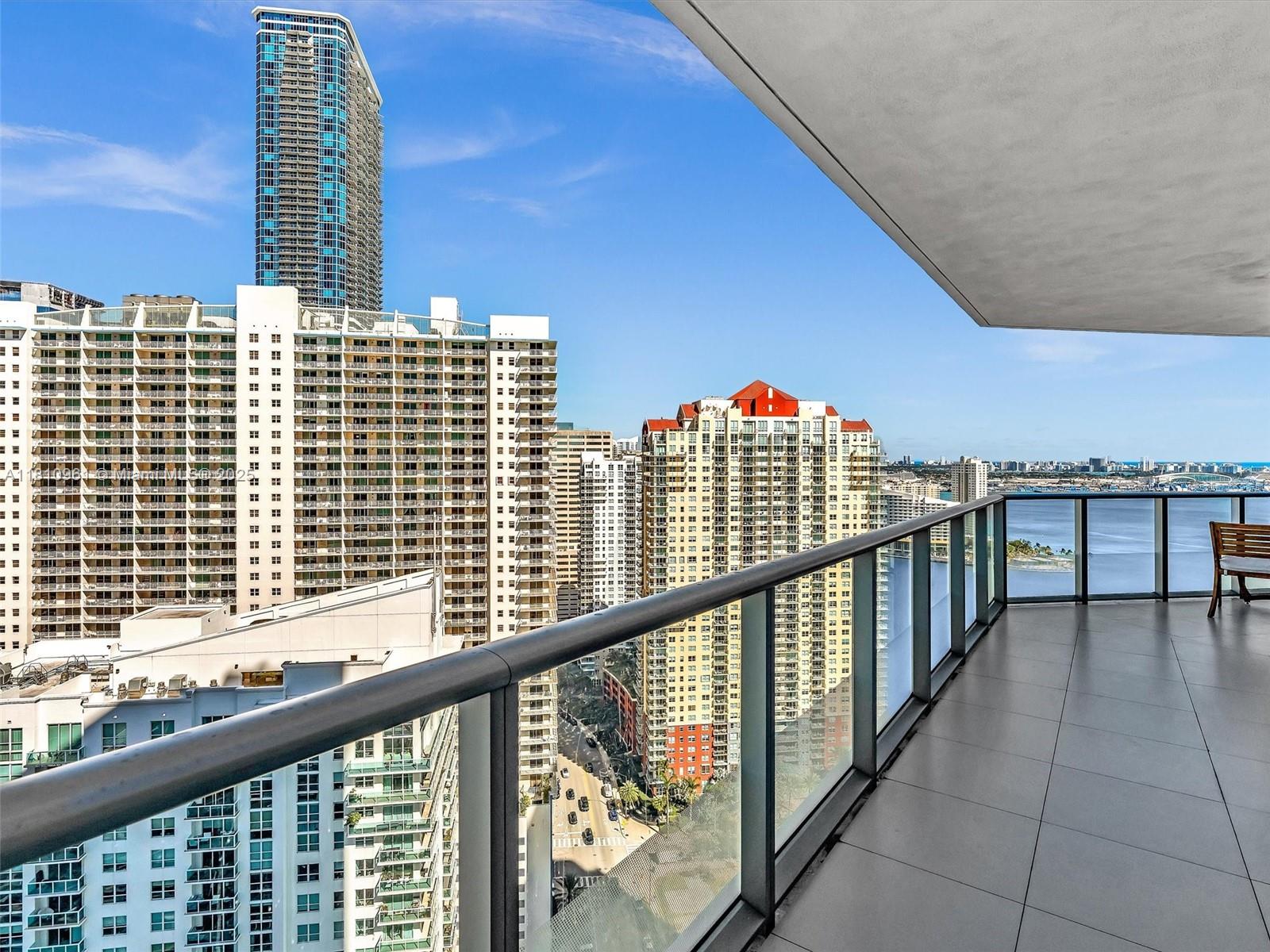 1300 Brickell Bay Dr #3207, Miami FL 33131