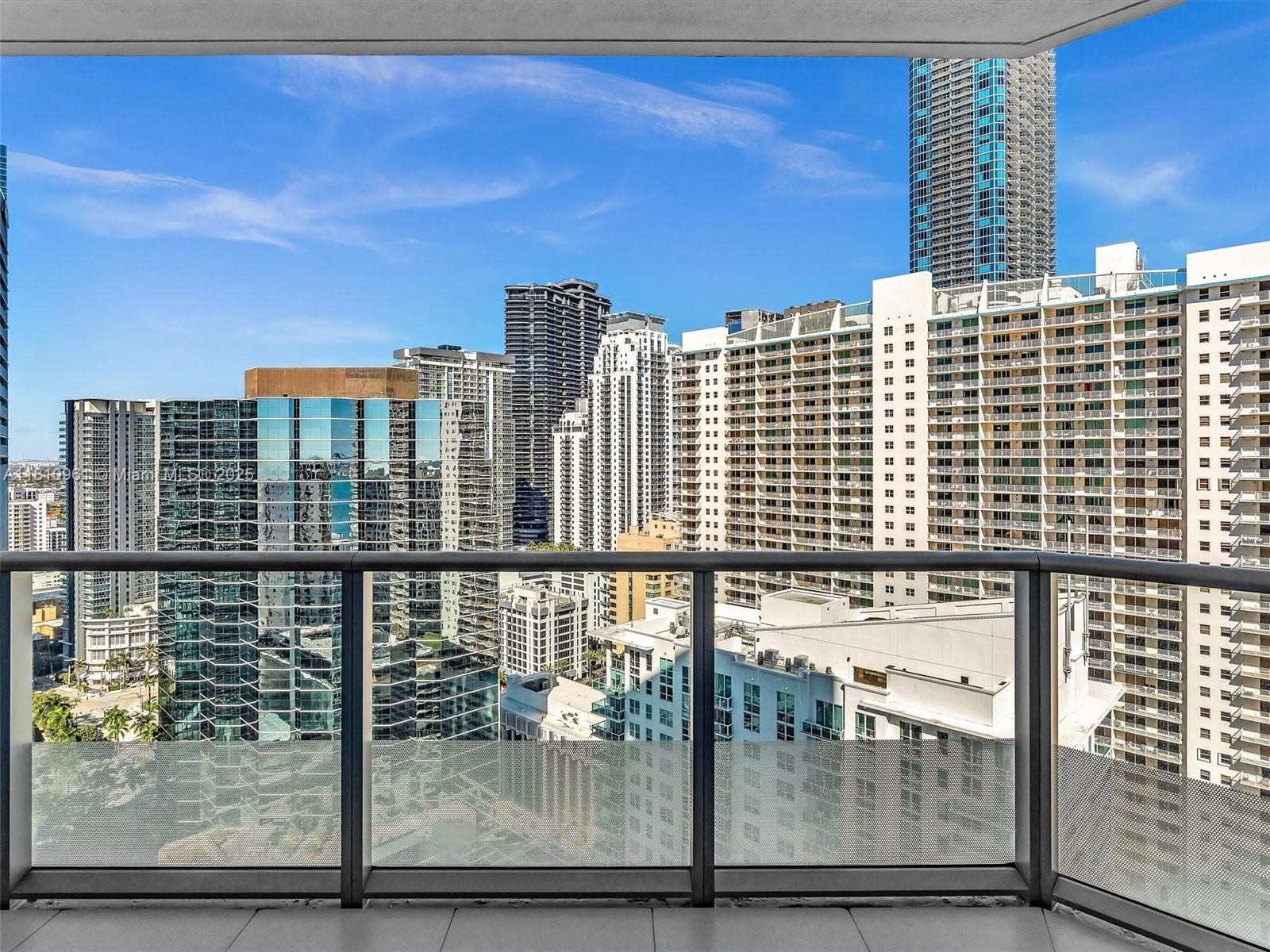 1300 Brickell Bay Dr #3207, Miami FL 33131