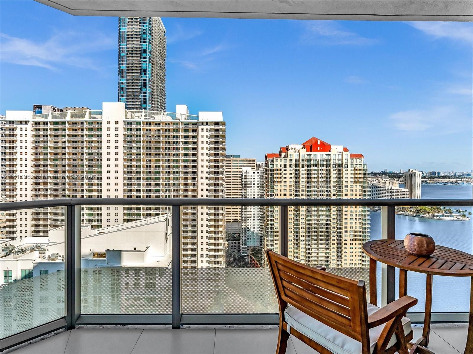 1300 Brickell Bay Dr #3207, Miami FL 33131