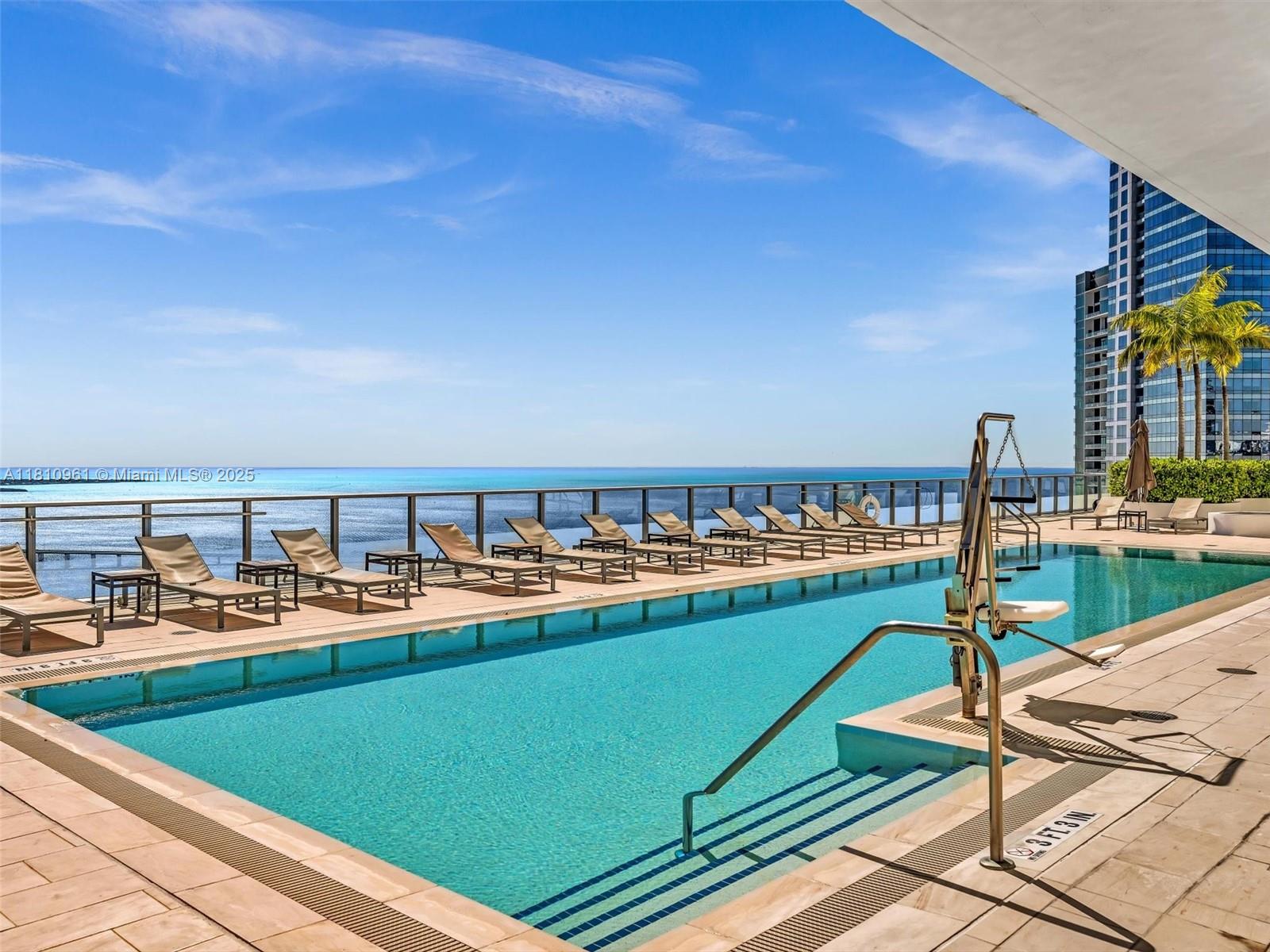 1300 Brickell Bay Dr #3207, Miami FL 33131