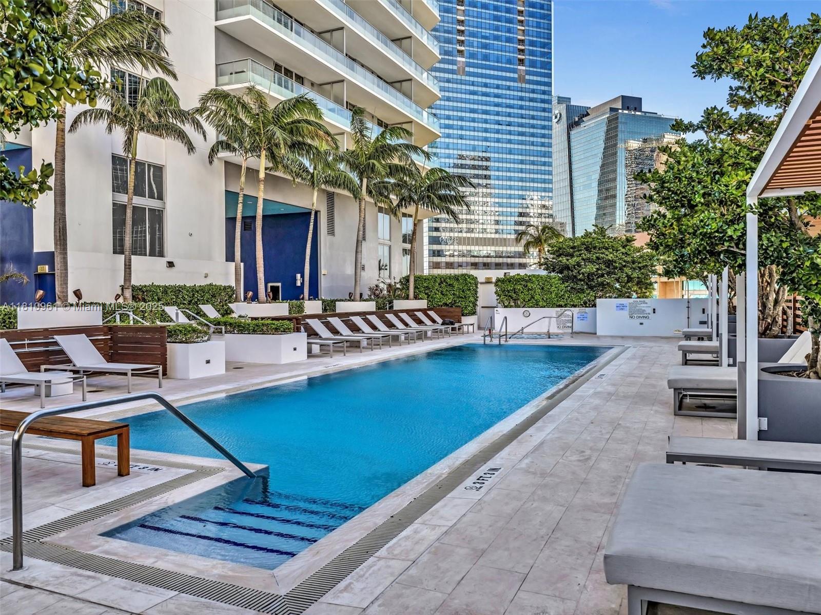 1300 Brickell Bay Dr #3207, Miami FL 33131