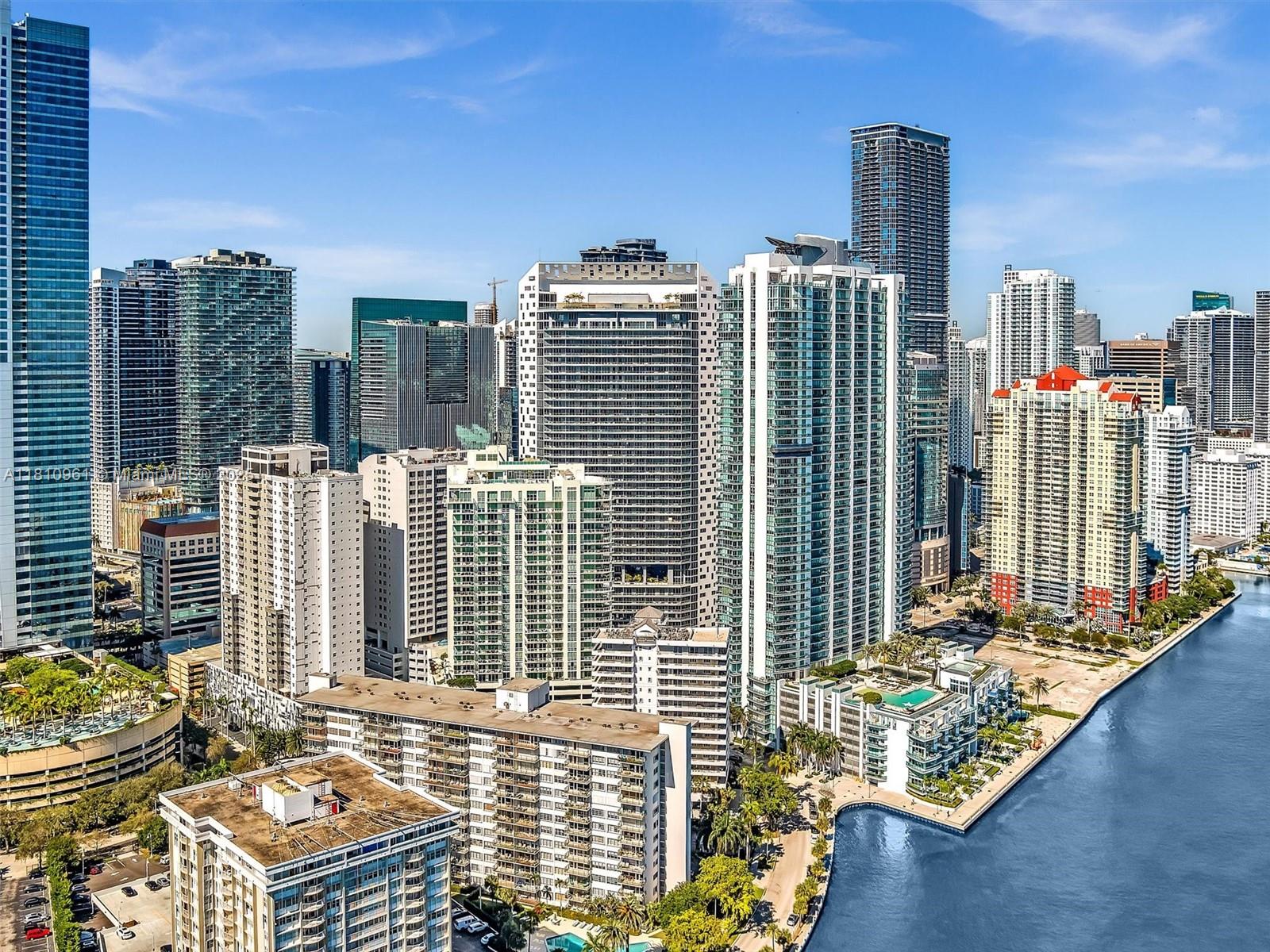1300 Brickell Bay Dr #3207, Miami FL 33131