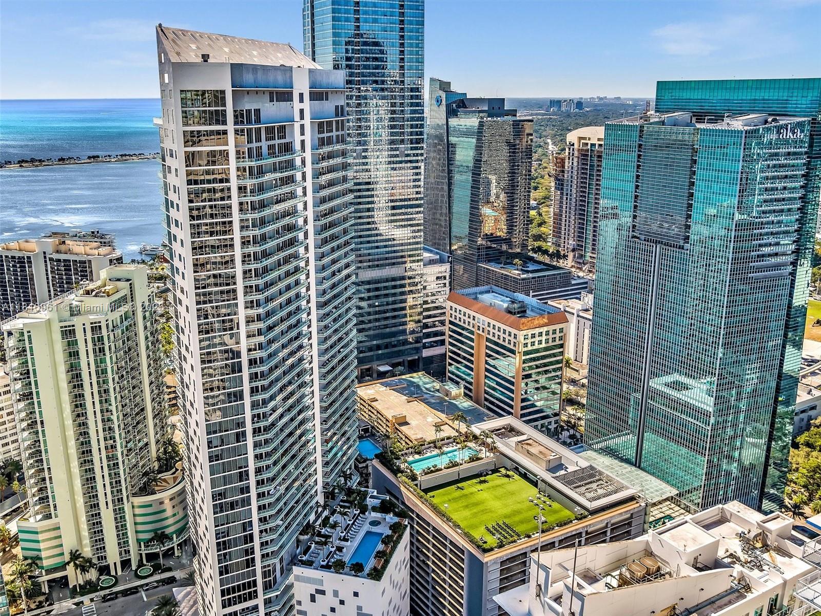 1300 Brickell Bay Dr #3207, Miami FL 33131