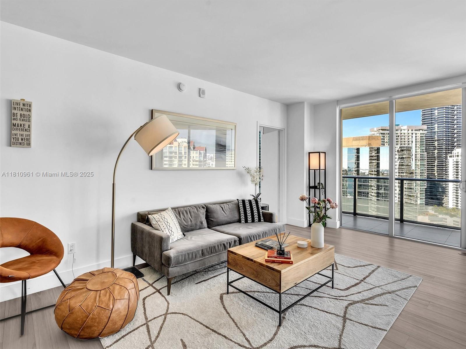 1300 Brickell Bay Dr #3207, Miami FL 33131