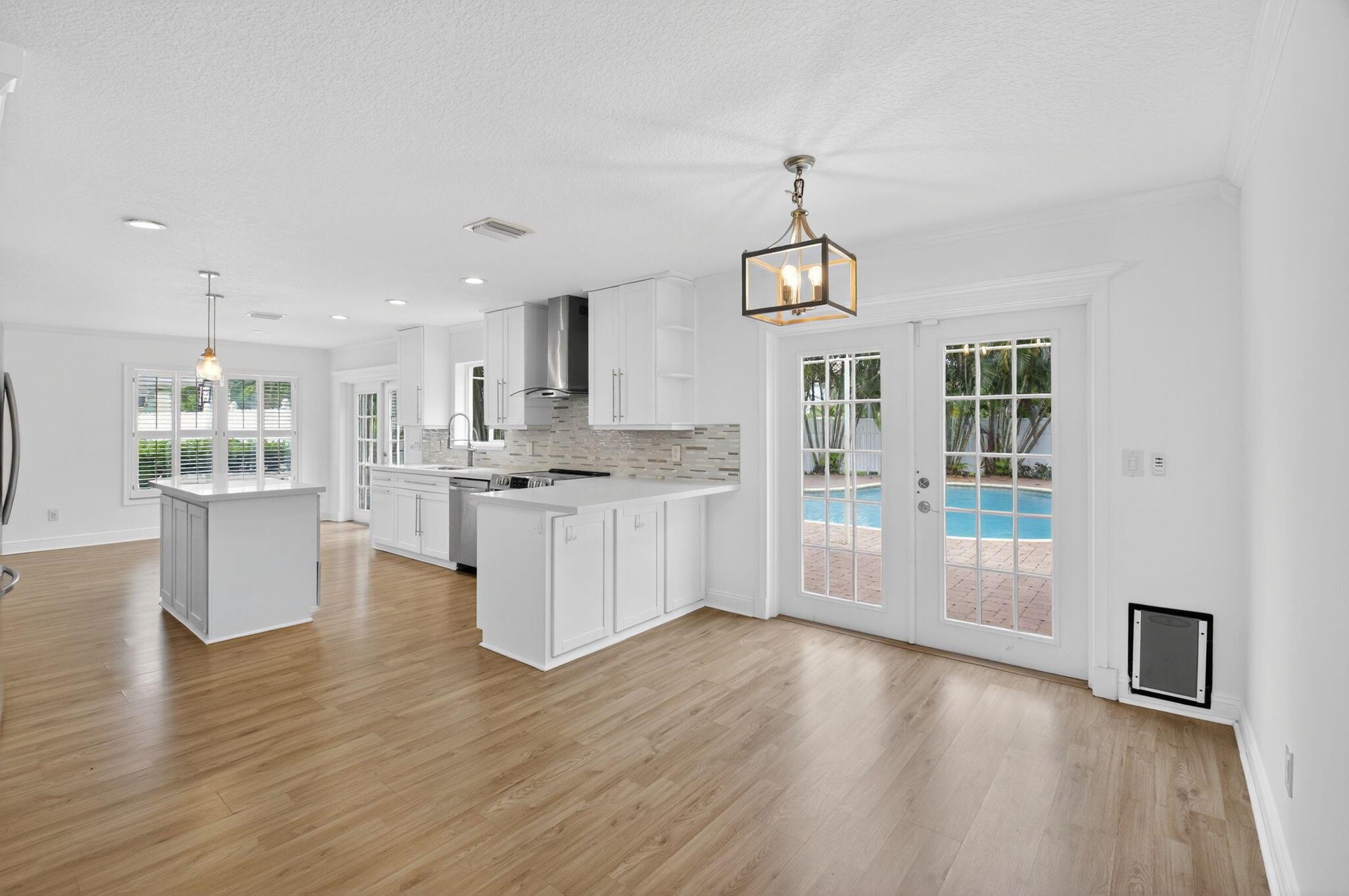 6903 Beacon Hollow Turn