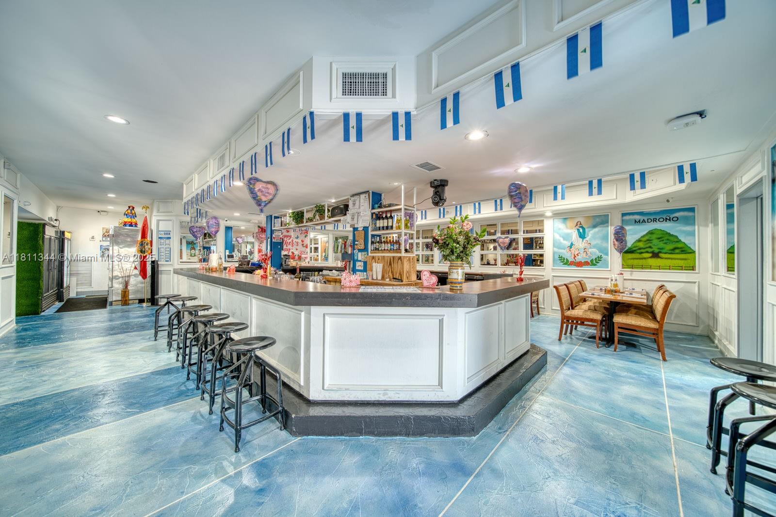 Huge Authentic Full -Service Nicaraguan Restaurant In Miami Spring