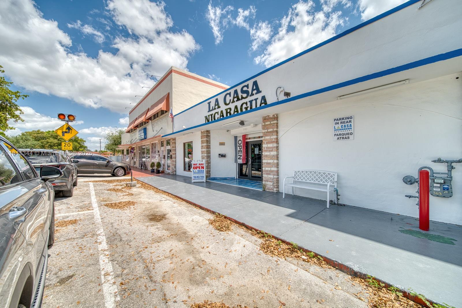 Huge Authentic Full -Service Nicaraguan Restaurant In Miami Spring