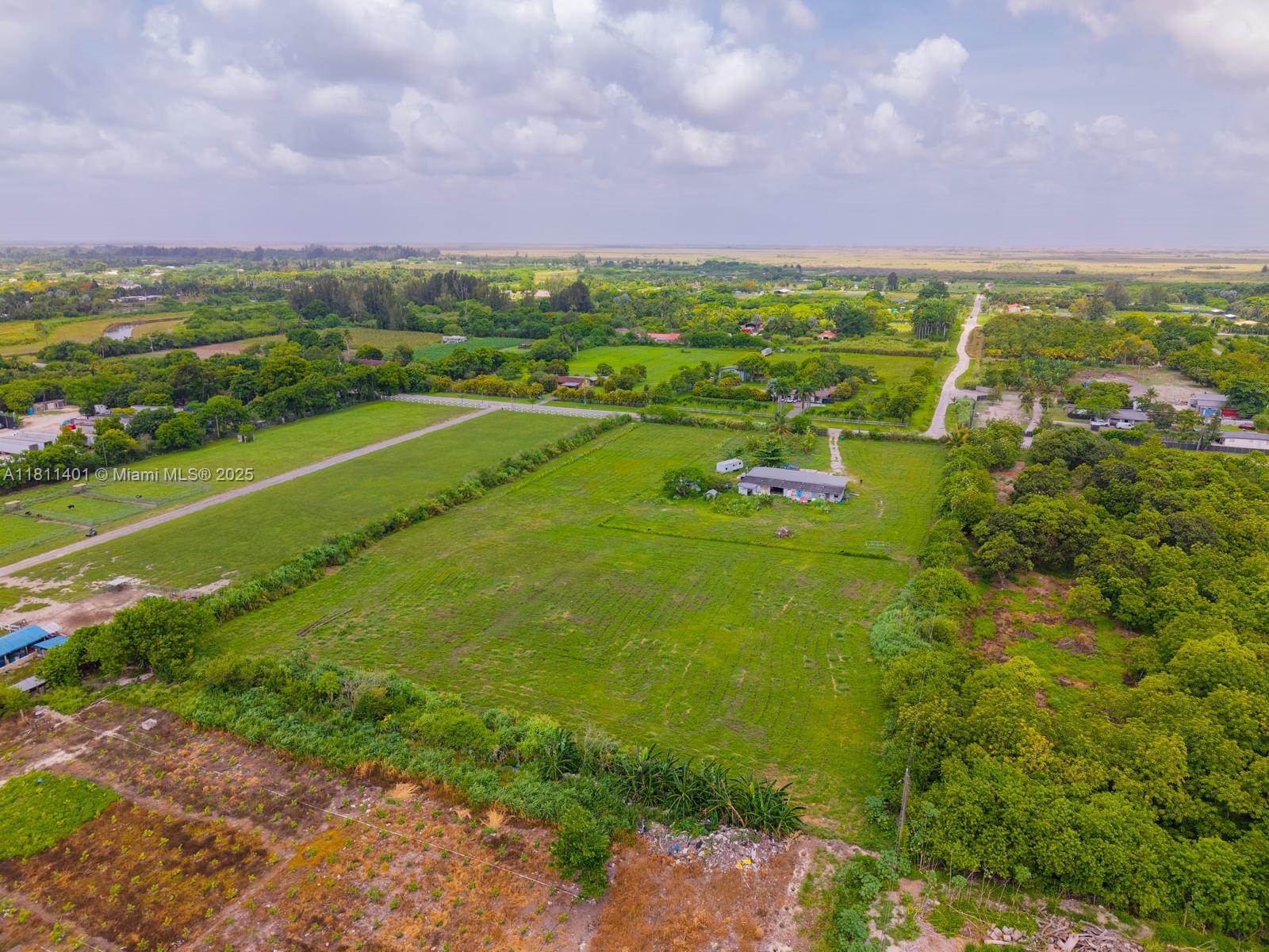 10 Acres of Land For Sale – Exceptional Investment Opportunity
