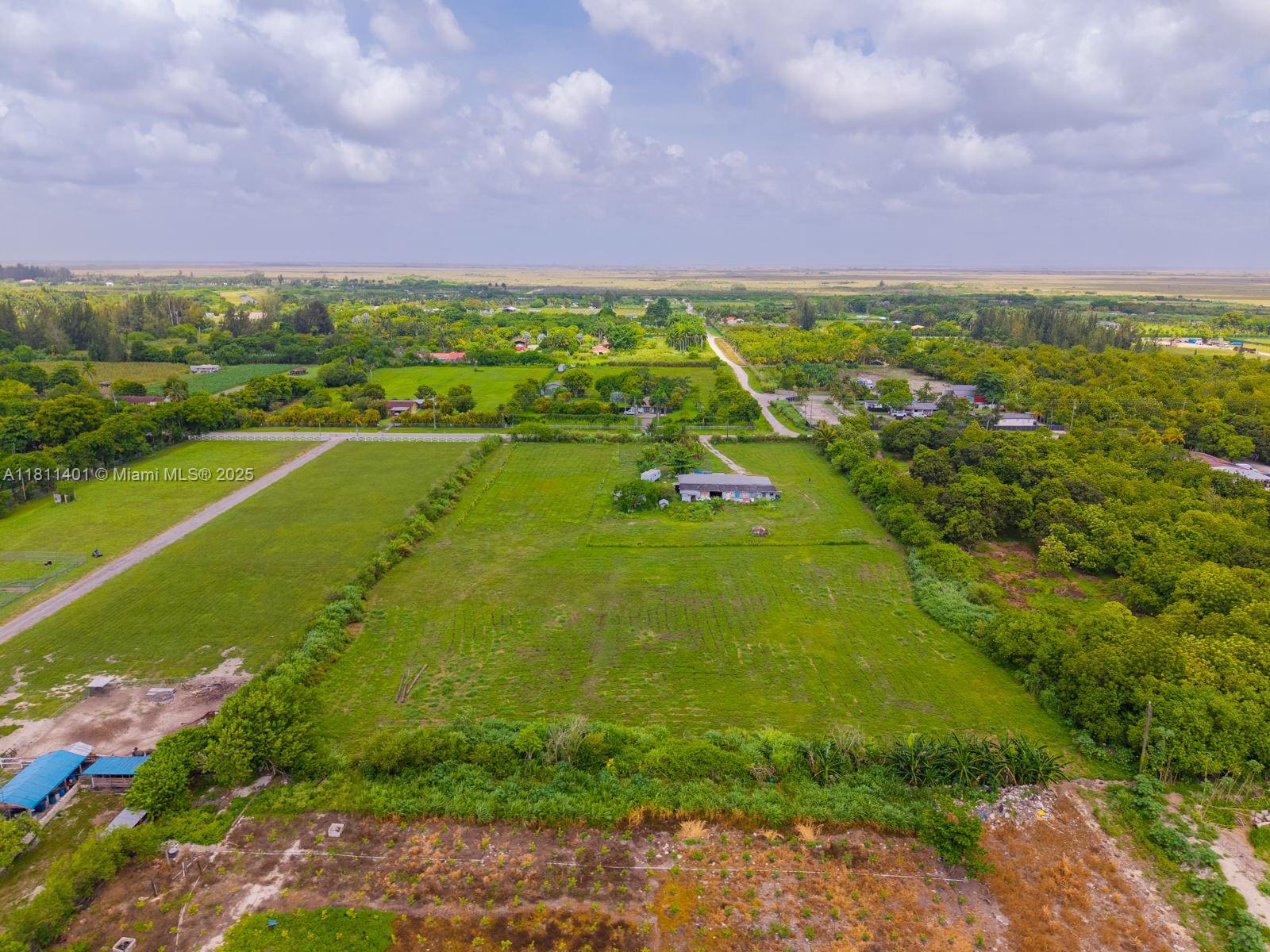 10 Acres of Land For Sale – Exceptional Investment Opportunity