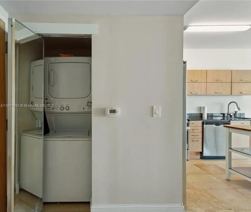 350 S Miami Ave #1709, Miami FL 33130