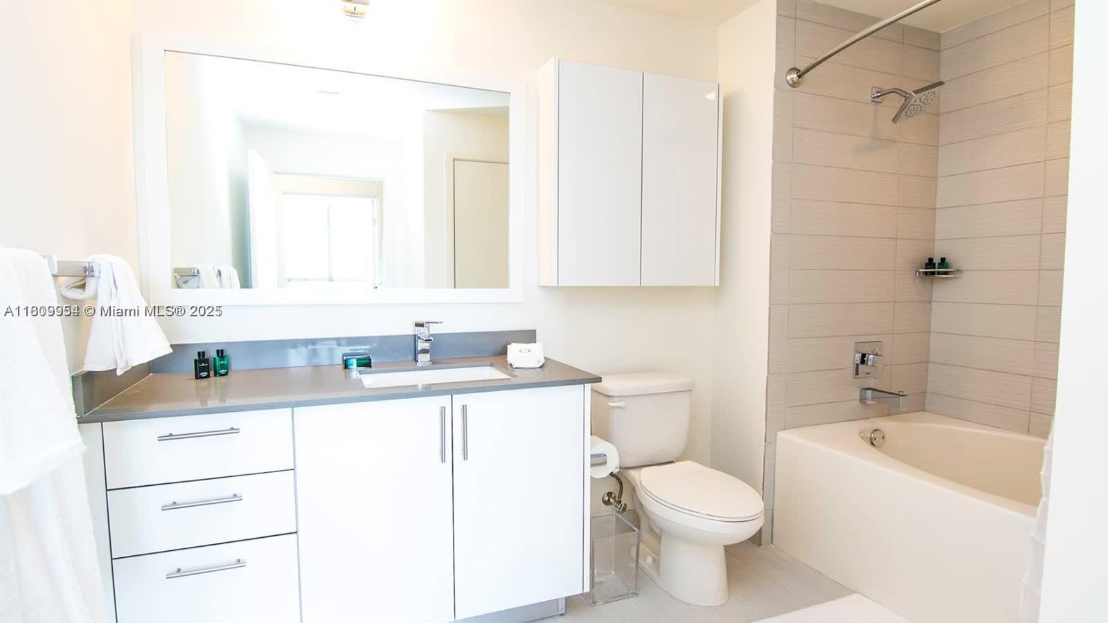 999 SW 1st Ave #3306, Miami FL 33130