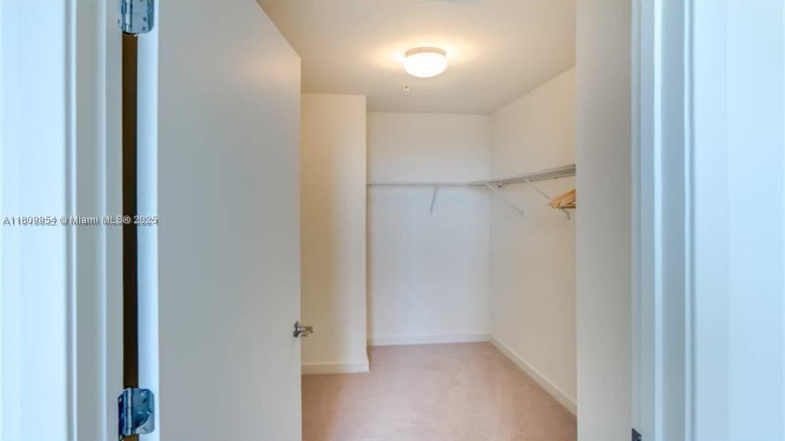 999 SW 1st Ave #3306, Miami FL 33130