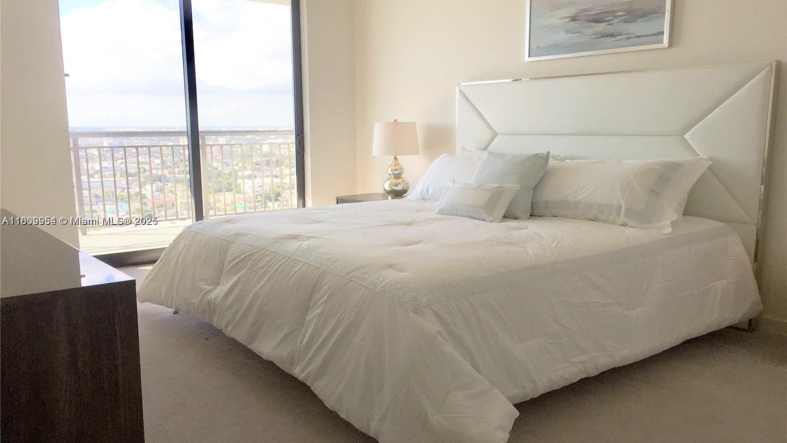 999 SW 1st Ave #3306, Miami FL 33130