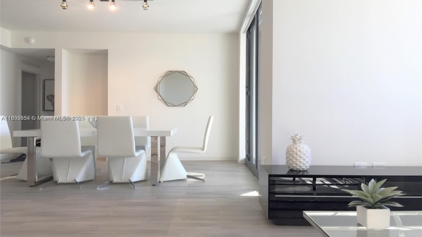 999 SW 1st Ave #3306, Miami FL 33130