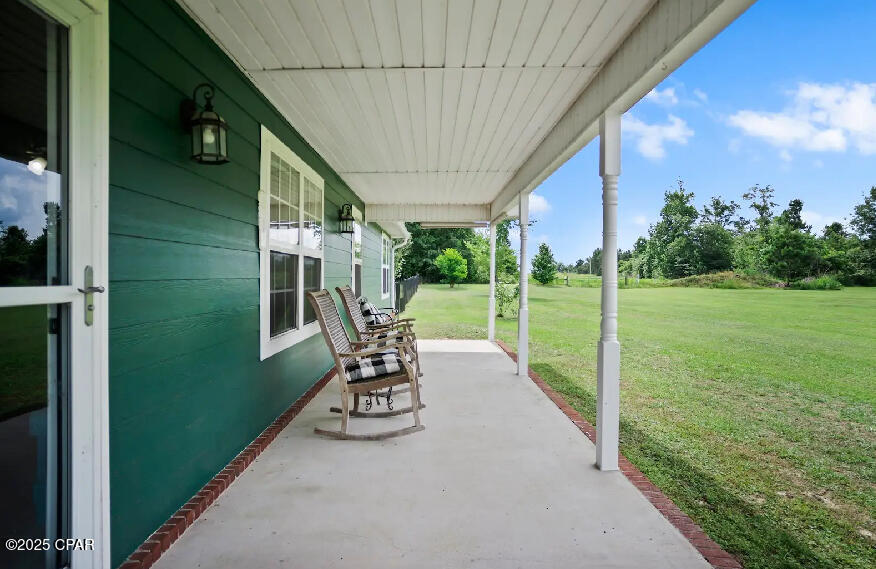 Image 15 For 21382 Paradise Lane