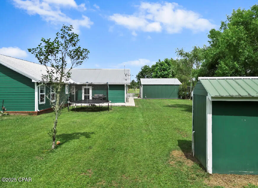 Image 3 For 21382 Paradise Lane