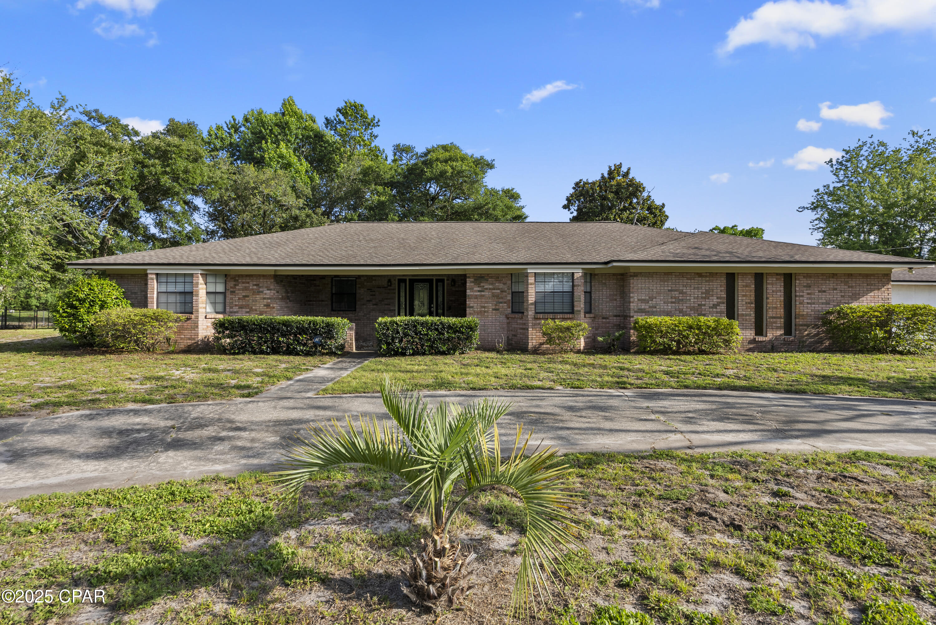Image 1 For 7425 Laird Street